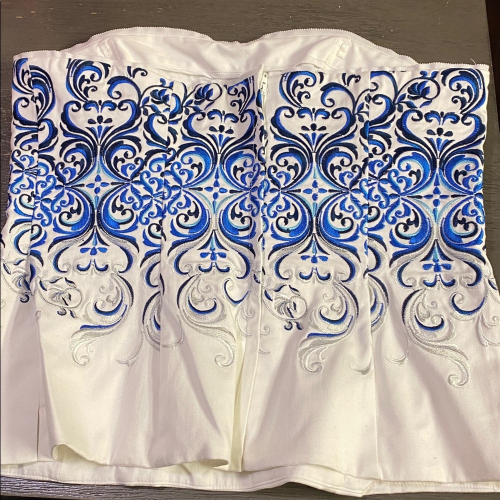 WHBM embroidered bustier top - Picture 4 of 8